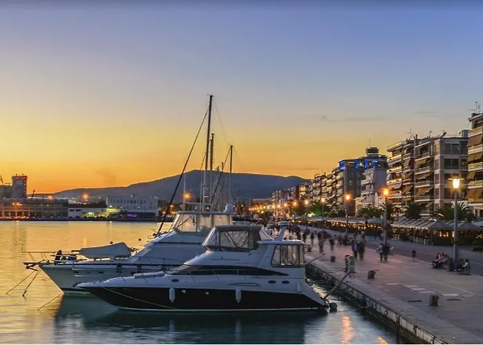 Modern Tiny House In Volos