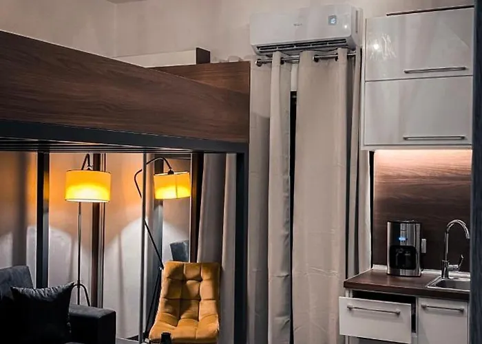 Modern Tiny House In Volos