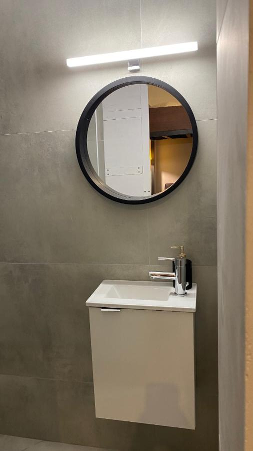 Apartment Modern Tiny House In *